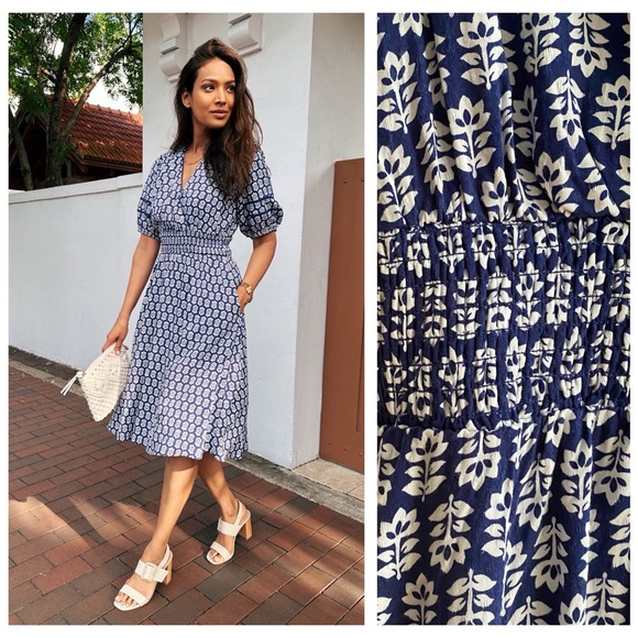 Draper James Blue Short Sleeve Smocked Waist Knee Length Dress M - Picture 1 of 16